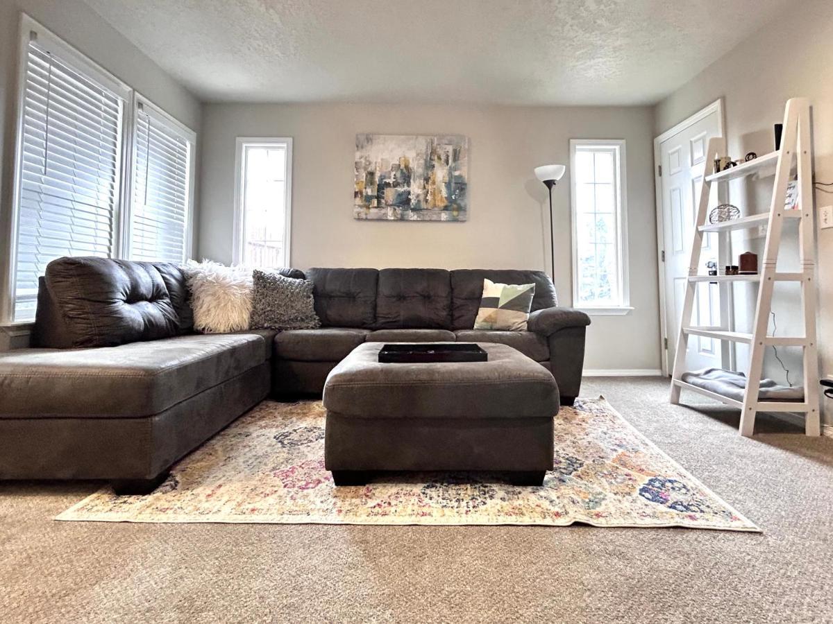 The Getaway Se Boise Condo Across The Street From Greenbelt, Bown Crossing And Boise River 3Bd 3Bath, 4 Beds! Lovely, Homey, Dining Table Seats 6 Экстерьер фото