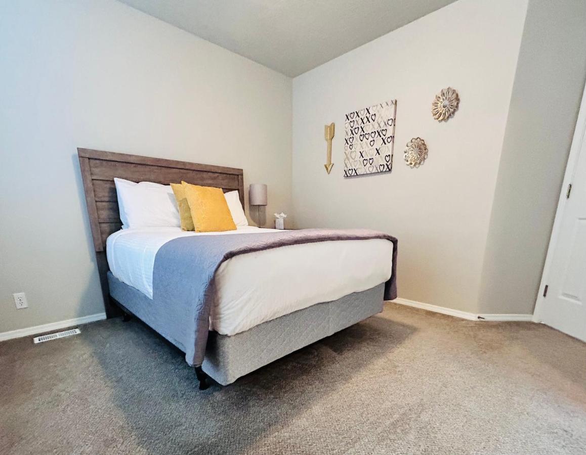 The Getaway Se Boise Condo Across The Street From Greenbelt, Bown Crossing And Boise River 3Bd 3Bath, 4 Beds! Lovely, Homey, Dining Table Seats 6 Экстерьер фото
